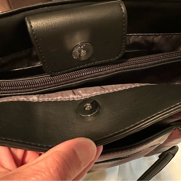 Simply Vera Vera Wang Red & Black Floral Shoulder Tote Bag - Picture 2 of 6